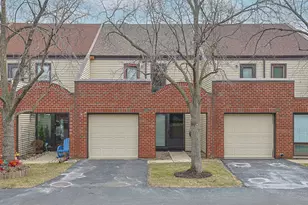 638 Naples Ct, Glenview, IL 60025 - Photo 1