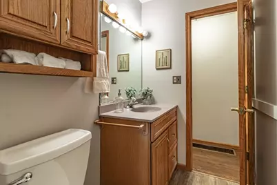 412 Northgate Road, Lindenhurst, IL 60046 - Photo 18