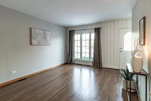 412 Northgate Rd, Lindenhurst, IL 60046 - Photo 6