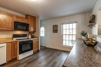 412 Northgate Road, Lindenhurst, IL 60046 - Photo 8