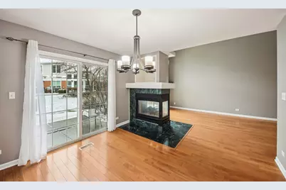 808 Old Checker Road, Buffalo Grove, IL 60089 - Photo 6