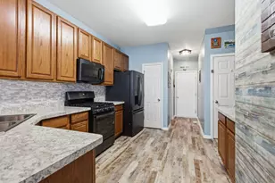 136 Durango Dr, Gilberts, IL 60136 - Photo 6