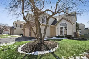 6763 Roanoake Ct, Gurnee, IL 60031 - Photo 2