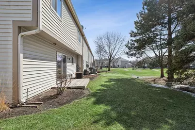 6763 Roanoake Court, Gurnee, IL 60031 - Photo 20