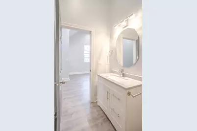 1013 W 18th Place, Chicago, IL 60608 - Photo 36