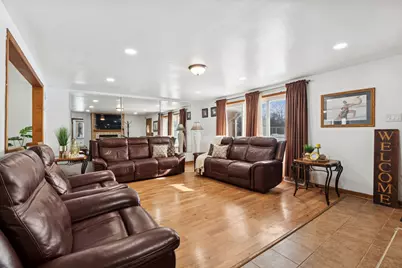 3904 W 137th Street, Crestwood, IL 60418 - Photo 4