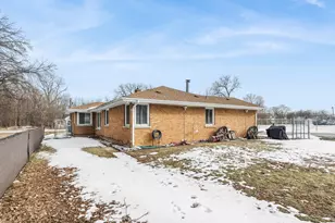 3904 W 137th St, Crestwood, IL 60418 - Photo 16