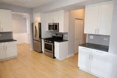 244 Buckingham Drive, Grayslake, IL 60030 - Photo 4