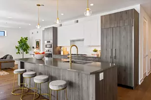 434 W Melrose St, Chicago, IL 60657 - Photo 18