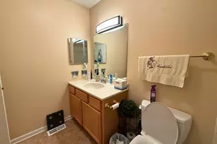 247 Nantucket Harbor, Schaumburg, IL 60193 - Photo 10