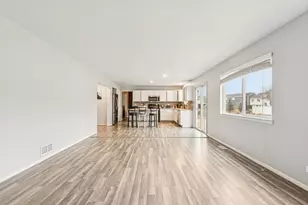 2410 Miriam Ave, Zion, IL 60099 - Photo 4