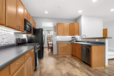 6577 Pine Lake Drive, Tinley Park, IL 60477 - Photo 8