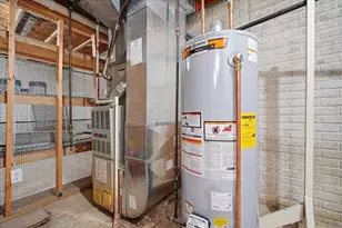 1308 Beacon Hill Ct, Normal, IL 61761 - Photo 26