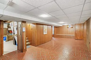 995 S Swain Ave, Elmhurst, IL 60126 - Photo 12