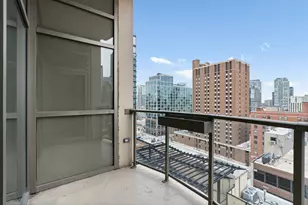 150 W Superior St, Chicago, IL 60654 - Photo 22