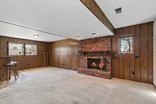 47 Lockman Cir, Elgin, IL 60123 - Photo 14