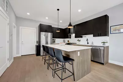 1932 N Drake Avenue #2W, Chicago, IL 60647 - Photo 4