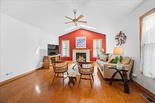 103 Fawn Ln, Elgin, IL 60120 - Photo 4