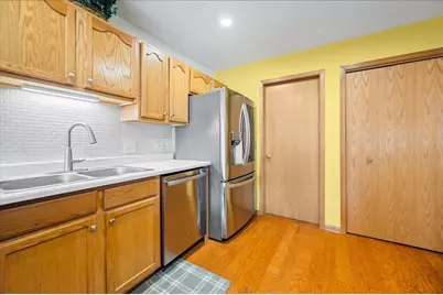 103 Fawn Lane, Elgin, IL 60120 - Photo 8