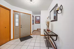 103 Fawn Ln, Elgin, IL 60120 - Photo 14