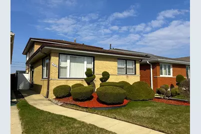 8220 S Mozart Street, Chicago, IL 60652 - Photo 1