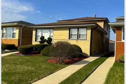 8220 S Mozart Street, Chicago, IL 60652 - Photo 2