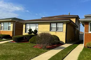 8220 S Mozart St, Chicago, IL 60652 - Photo 2