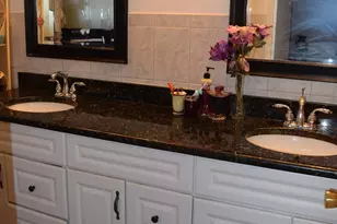 8220 S Mozart St, Chicago, IL 60652 - Photo 12