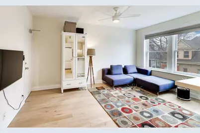 4240 N Clarendon Avenue #405N, Chicago, IL 60613 - Photo 8