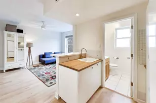 4240 N Clarendon Ave, Chicago, IL 60613 - Photo 10