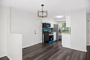 615 Nolan Ave, Glendale Heights, IL 60139 - Photo 8