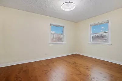 2821 W 102nd Street, Evergreen Park, IL 60805 - Photo 18