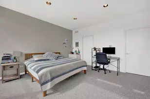 1070 W 15th St, Chicago, IL 60608 - Photo 14