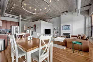 1070 W 15th St, Chicago, IL 60608 - Photo 6