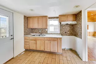 5115 Parkview Dr, McCullom Lake, IL 60050 - Photo 12