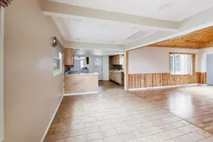 5115 Parkview Dr, McCullom Lake, IL 60050 - Photo 8