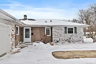 419 Roland Ave, Rockford, IL 61107 - Photo 2