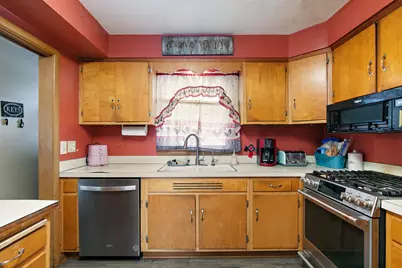 419 Roland Avenue, Rockford, IL 61107 - Photo 8