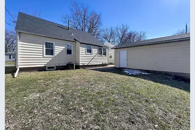 14 Blackhawk Hills Court, Rock Island, IL 61201 - Photo 24