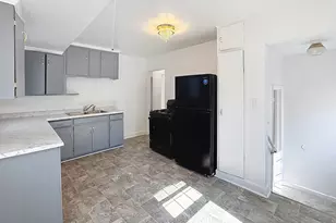 14 Blackhawk Hills Ct, Rock Island, IL 61201 - Photo 8