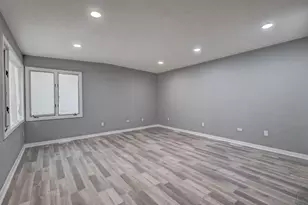 23126 W Oak St, Plainfield, IL 60544 - Photo 6