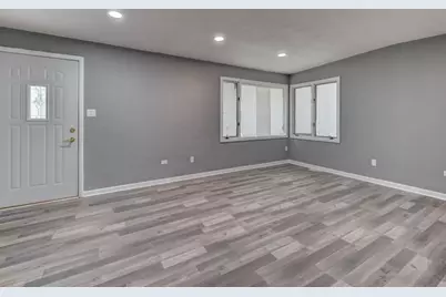 23126 W Oak Street, Plainfield, IL 60544 - Photo 2
