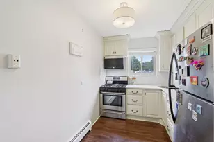 586 Fairway View Dr, Wheeling, IL 60090 - Photo 10