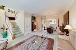 2616 Goldenrod Ln, Glenview, IL 60026 - Photo 4