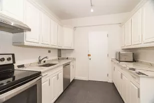 5048 N Marine Dr, Chicago, IL 60640 - Photo 8