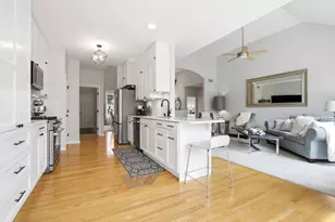 595 Kelly Ave, Yorkville, IL 60560 - Photo 4