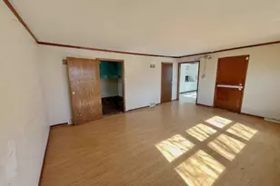 15900 Avalon Ave, South Holland, IL 60473 - Photo 18