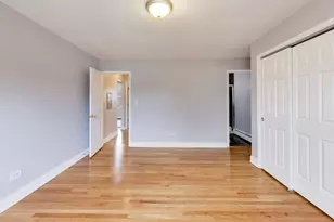 7123 N Damen Ave, Chicago, IL 60645 - Photo 14