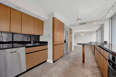 1 E Schiller Street #12A, Chicago, IL 60610 - Photo 6