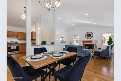 121 Commons Court, Wheeling, IL 60090 - Photo 6